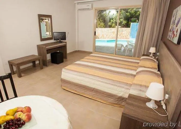 Crystallo Apart Otel