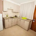 شقة فندقية كريستالو 4*