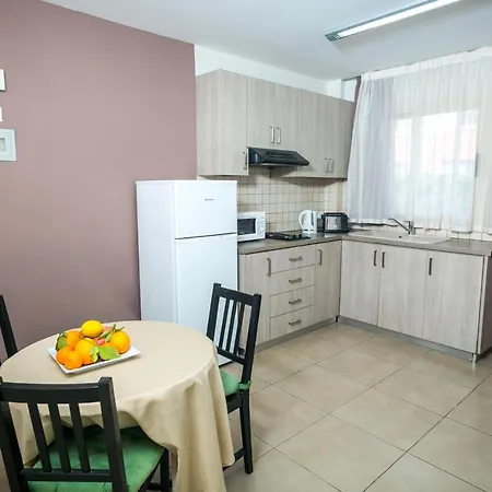Crystallo Apart Otel
