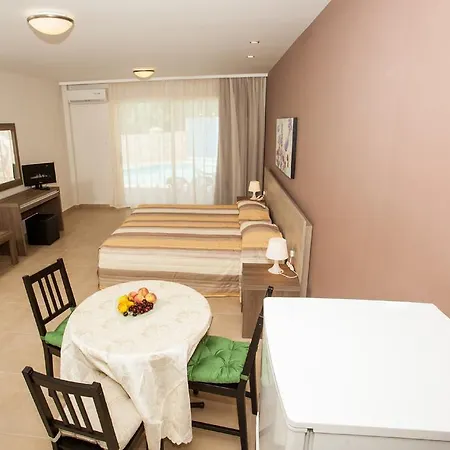 Apart Otel Crystallo 4*