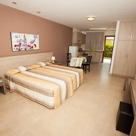 Hotel apartamentowy Crystallo