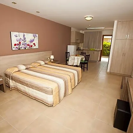 Apartmanhotel Crystallo 4*