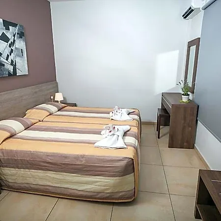 Aparthotel Crystallo Paphos