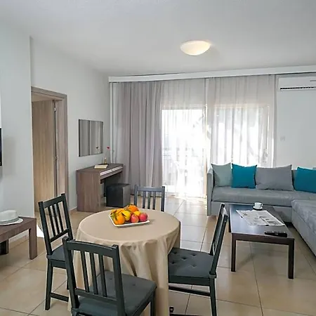 Aparthotel Crystallo 4*