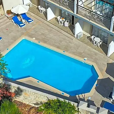 Hotel apartamentowy Crystallo Pafos
