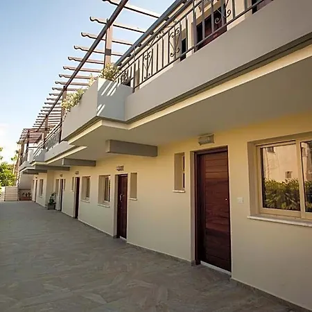 Aparthotel Crystallo Paphos