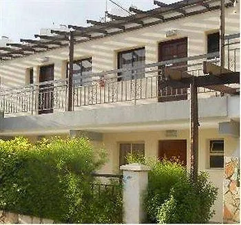 Crystallo Aparthotel