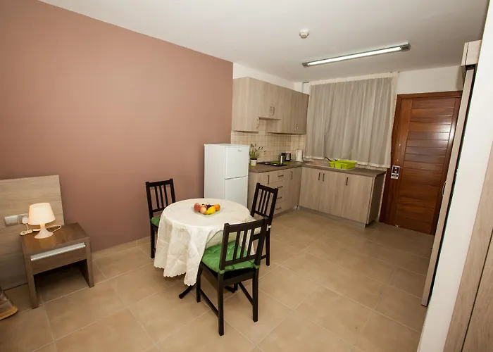 Aparthotel Crystallo 4*