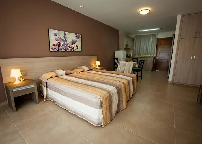 Aparthotel Crystallo